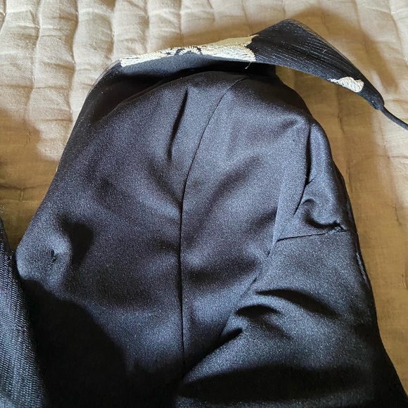 XL Formal Length Black and Gold Flower Gown - Picture 6 of 7